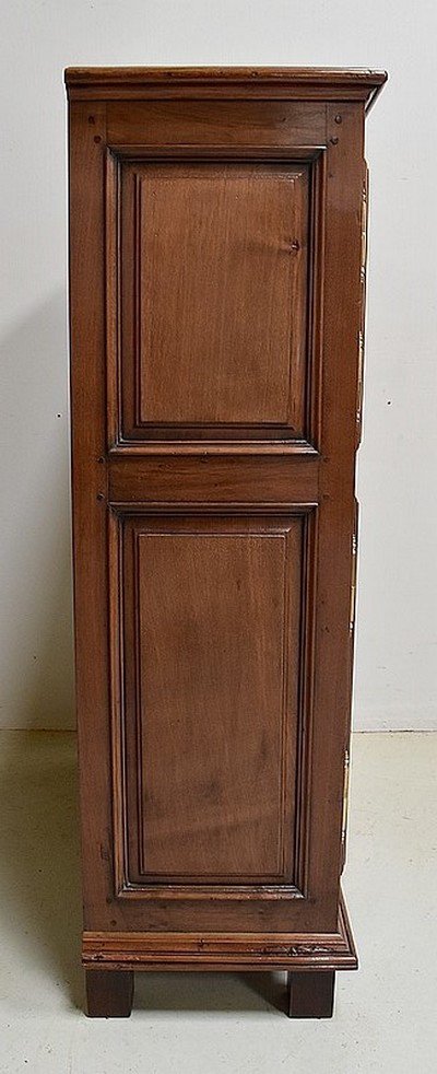 Small Buffet with Height of Support in Walnut - Beginning of XIXth century