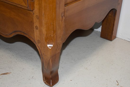 Buffet de style Louis XV en Merisier Milieu XIXe