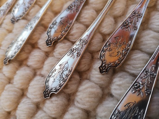 12 oyster / cake forks in silver neck brace goldsmith Joseph Crossard early twentieth (D 0144)