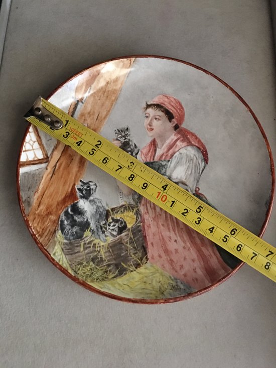 Decorative plate