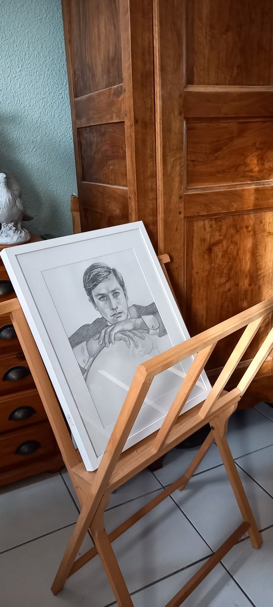 Graue Bleistiftzeichnung/ Porträt von Alain Delon 2014