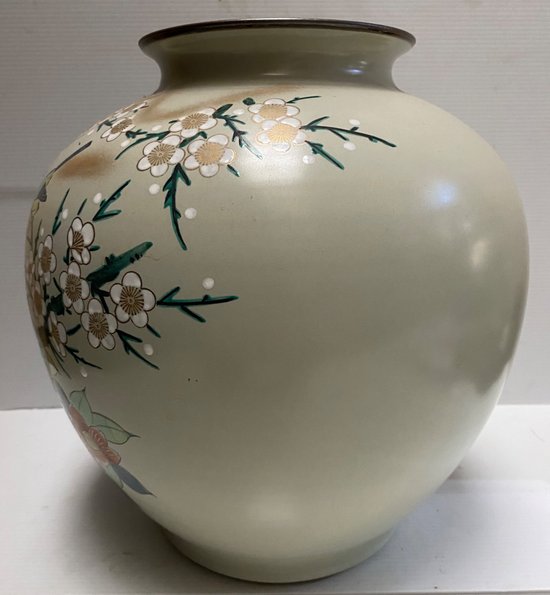 VASE PORCELAINE KUTANI JAPON 