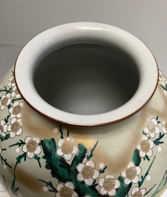 VASE PORCELAINE KUTANI JAPON 