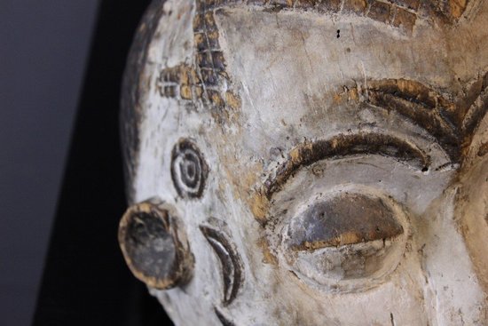 African mask from Gabon