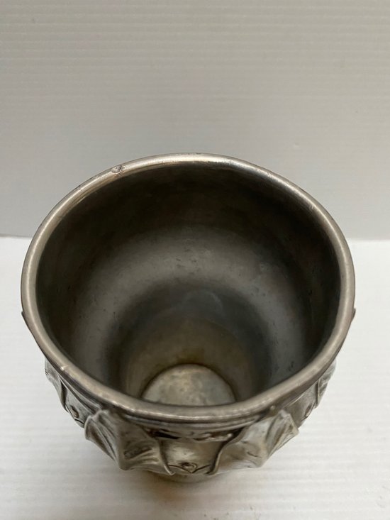 VASO IN PELTRO MASSICCIO ART NOUVEAU
