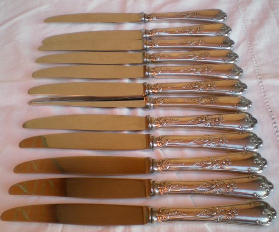 12 Louis XV style table knives