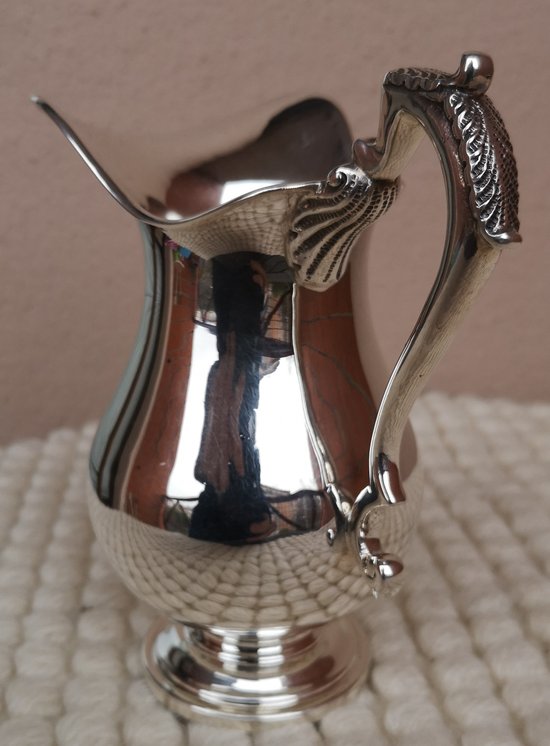 Crémier/pot à lait en argent massif (réf D 0097)