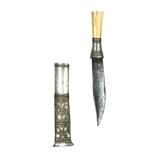 Piccolo coltello chiamato Dha - Birmania, Myanmar - XIX secolo