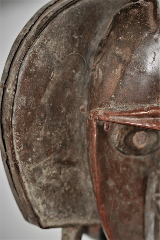 Important Janus kota reliquary figure, Gabon.