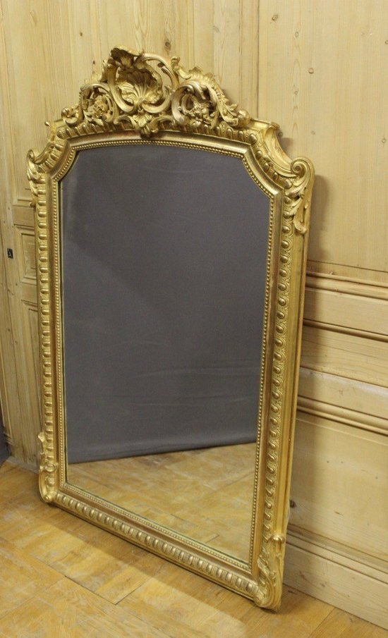 Specchio in legno e stucco dorato in stile Luigi XV XIX