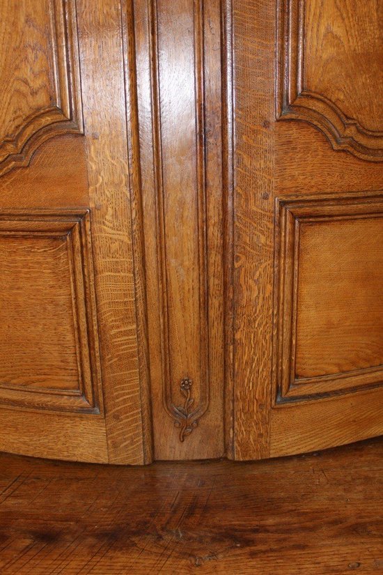 Louis XV two-part sideboard with curved front XVIII