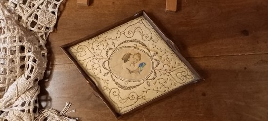 Broderie sur soie XIXeme