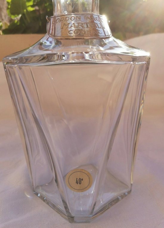 Crystal alcohol / cognac decanter signed BACCARAT Cognac Martell (ref D 0113)