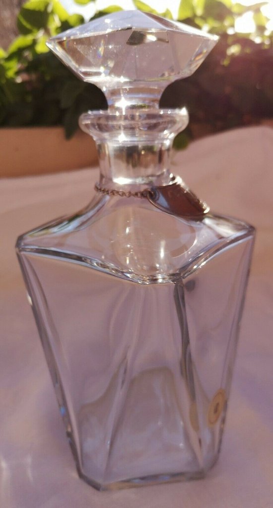 Crystal alcohol / cognac decanter signed BACCARAT Cognac Martell (ref D 0113)
