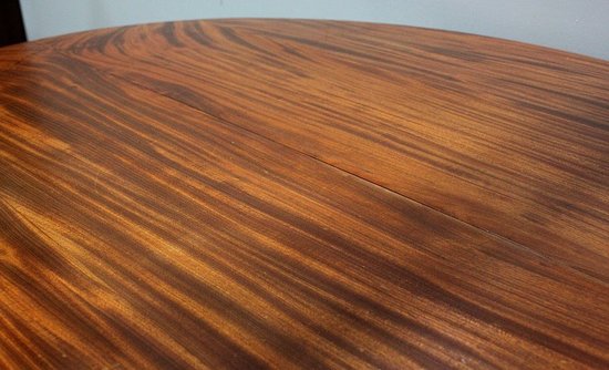 Table Ovale en Acajou massif, époque Louis-Philippe - Milieu XIXe
