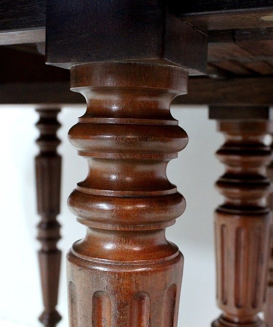 Table Ovale en Acajou massif, époque Louis-Philippe - Milieu XIXe