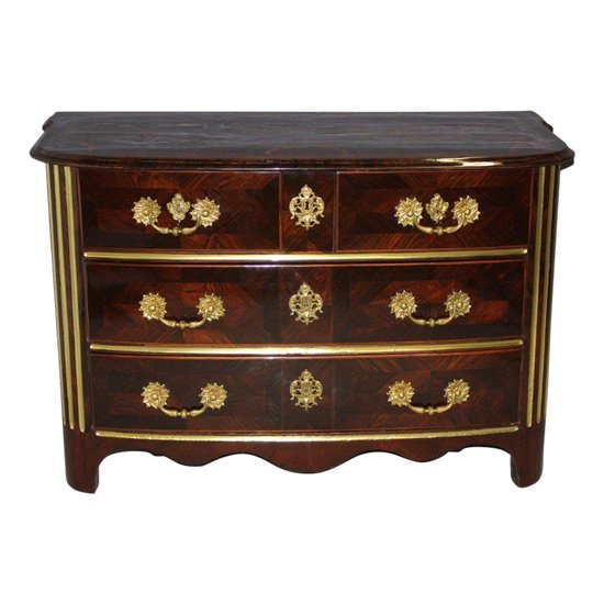 Commode d'époque Régence En Palissandre