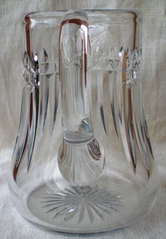 Graziosa brocca per l'acqua modello "Buckingham" in cristallo trasparente BACCARAT (ref D 0073)
