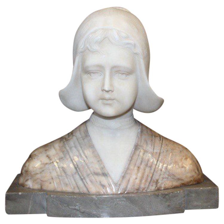 Busto in alabastro e marmo raffigurante una donna olandese, circa 1900