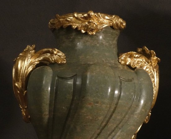  Pair Of Large Vases In Serpentine 19th century