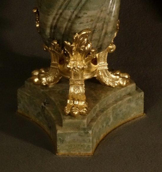  Pair Of Large Vases In Serpentine 19th century