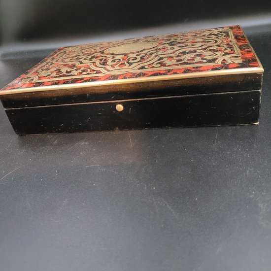 Boite à jeux en marqueterie boulle 