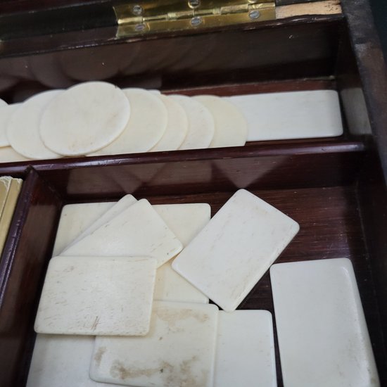 Boite à jeux en marqueterie boulle 