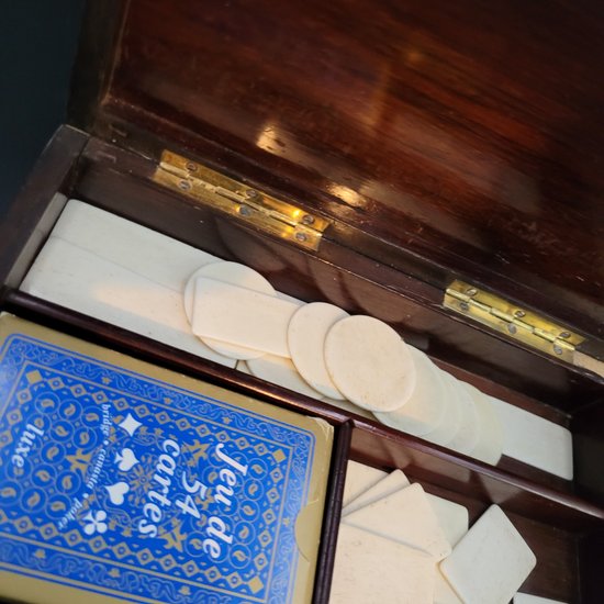 Boite à jeux en marqueterie boulle 