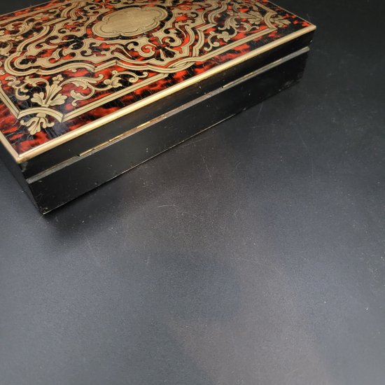 Boite à jeux en marqueterie boulle 