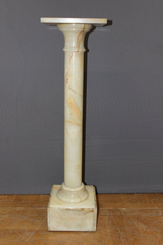 Colonne De Présentation En Onyx à Plateau Pivotant