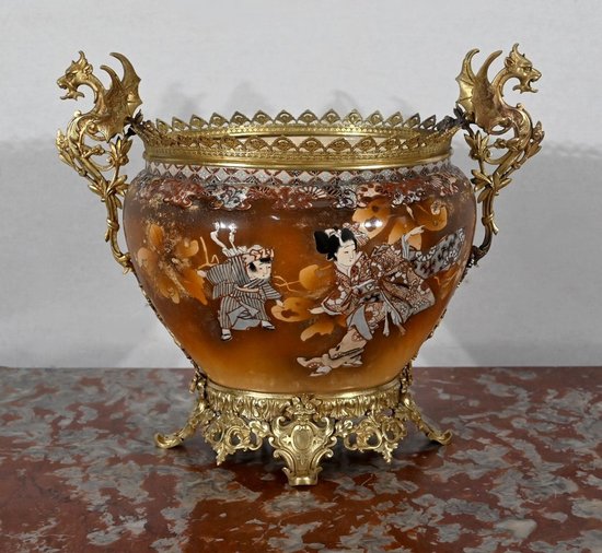 Important Porcelain Cache-pot, Japan - Late 19th century