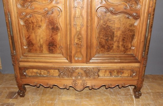 Armadio Bressane con cornice ad arco XVIII