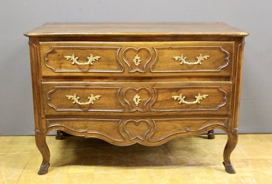 Commode Provençale En Noyer Dite Sauteuse XVIII