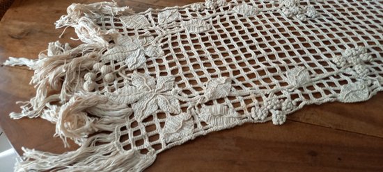 Embroidered table runner XIXth century