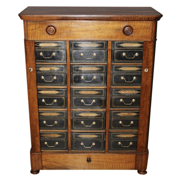 Restoration period walnut chest of drawers