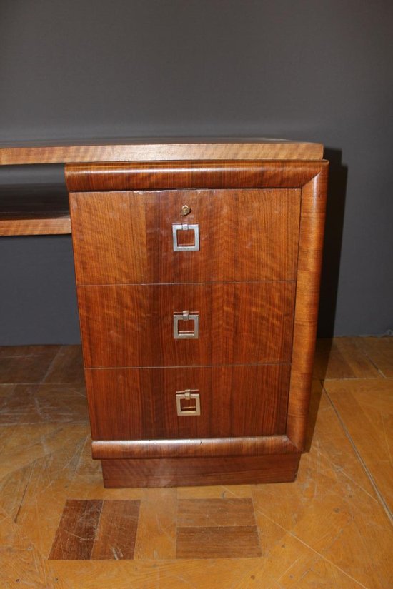 Art Deco Schreibtisch In Nussbaum