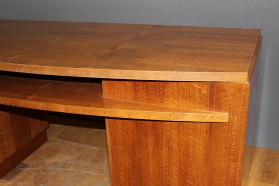 Art Deco Schreibtisch In Nussbaum