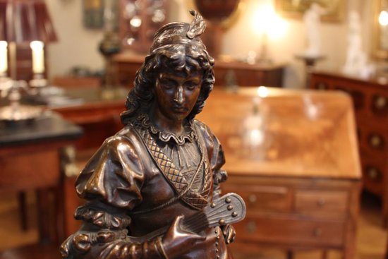 Scultura di un suonatore di mandolino di Bouret