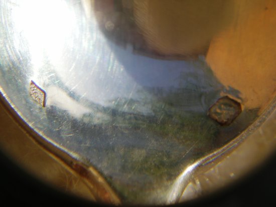 12 cucchiaini da caffè baguette / collarino con medaglione in argento sterling Orafo Hénin & Cie; Hénin & fils (rif A 0101)