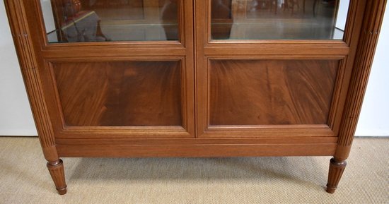 Vitrine Toutes Faces en Acajou massif, style Louis XVI – Fin XIXe