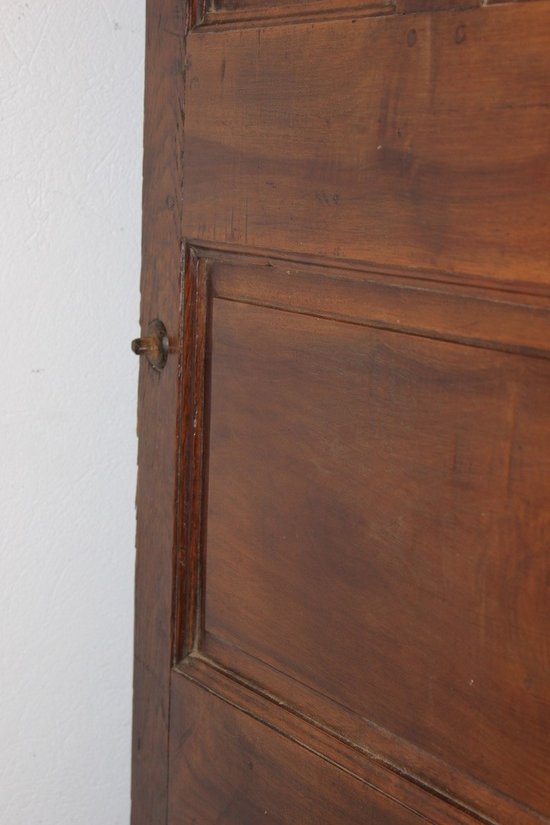 Lyon Regency Wardrobe In Walnut Beginning XVIII Century