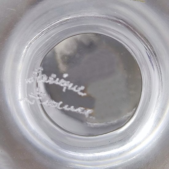 1970 Superbe ensemble de fumeurs par Lalique. Signé en bas. Fabriqué en France