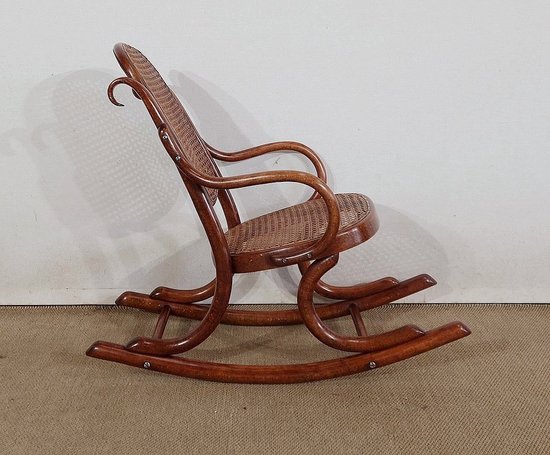Kinder-Schaukelstuhl aus Buche, Maison Thonet - 1910