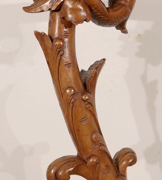 Sellette « Eros chevauchant un dauphin » en bois naturel et bois noirci, goût Napoléon III – 2ème moitié XIXe