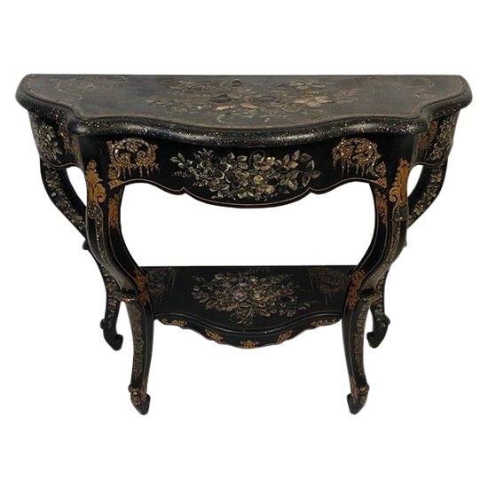 Grande console Napoléon III, bois noirci à riche décor peint et burgauté