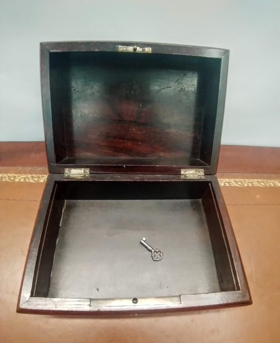 Inlaid box