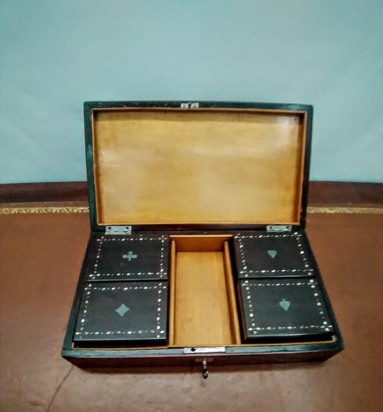 Boîte de jeux