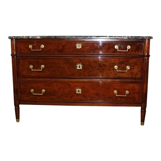 Commode fin XVIII en acajou Louis XVI