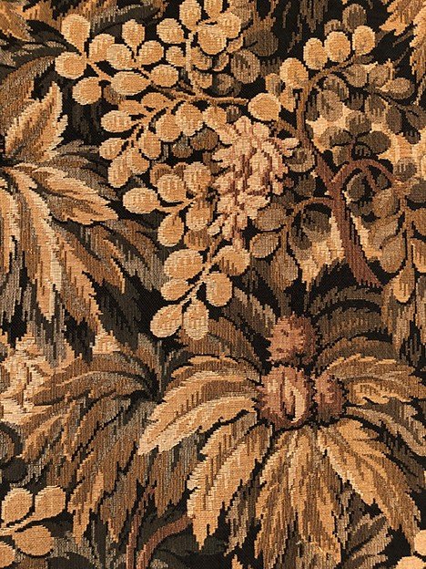 Large valance, wool tapestry with foliage decoration end of XIXth century