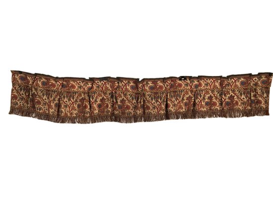 Lunga mantovana in seta bourrette con decorazione floreale, periodo Napoleone III
